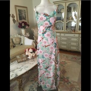 Pretty Little Thing NWT floral maxi size 4
